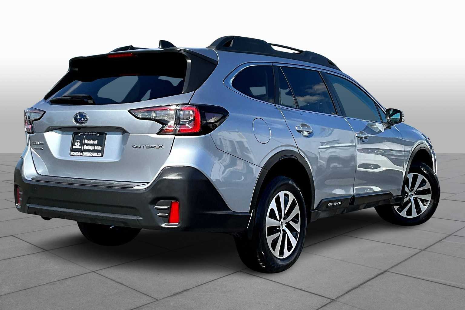2022 Subaru Outback Premium photo 12