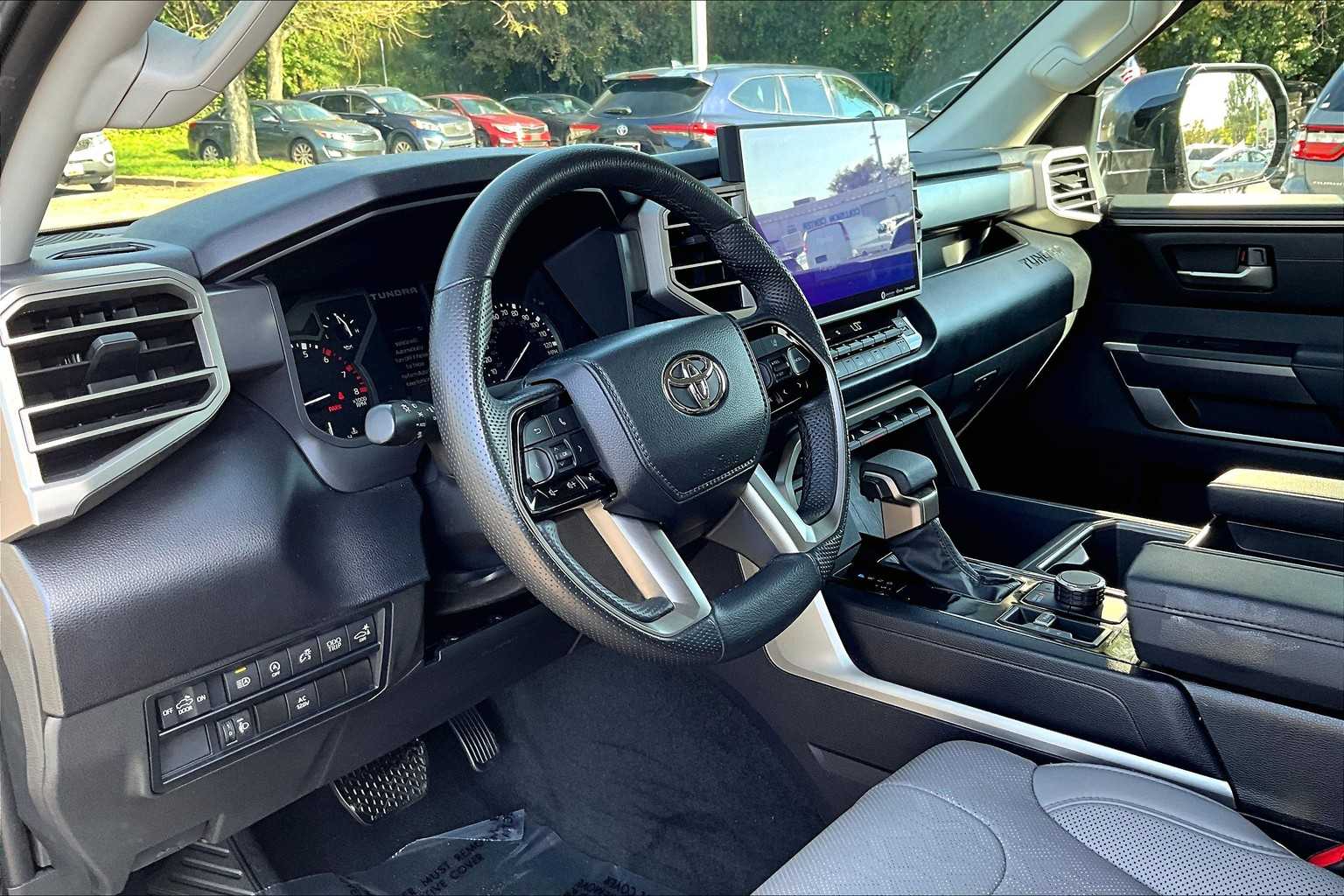 2023 Toyota Tundra SR5 photo 15