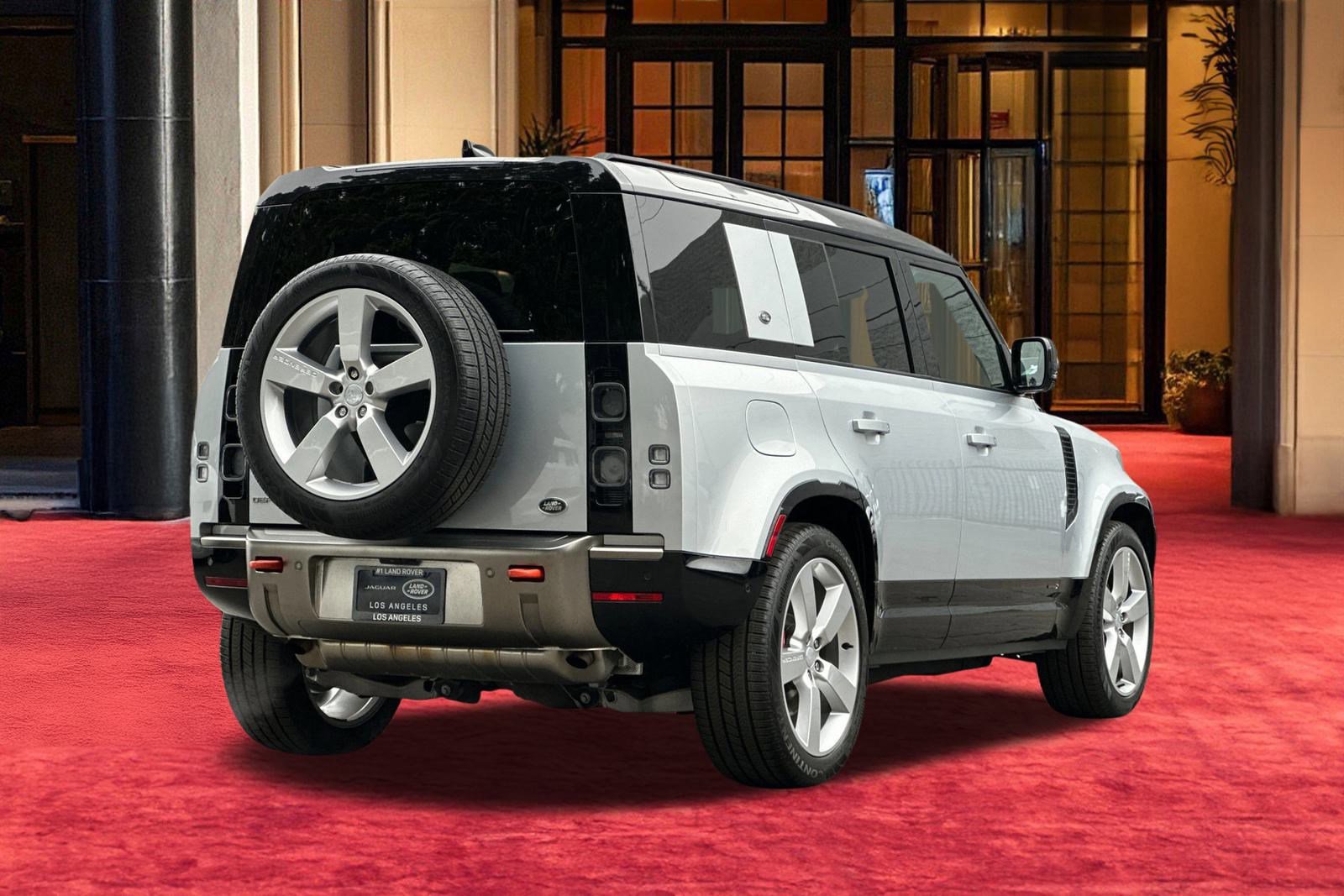 2023 Land Rover Defender 110 X photo 8