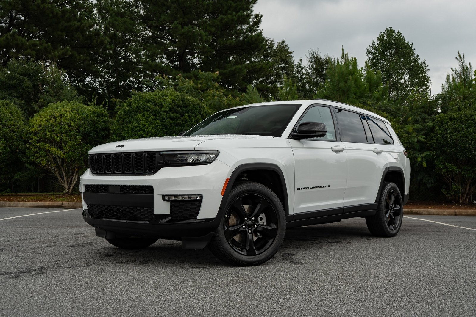 2025 Jeep Grand Cherokee L Limited's photo
