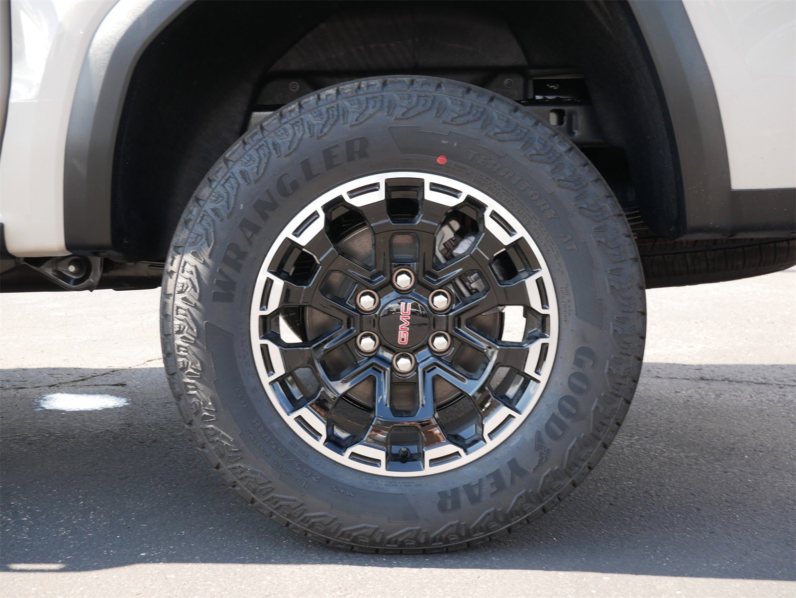 2026 Gmc Canyon AT4 photo 4