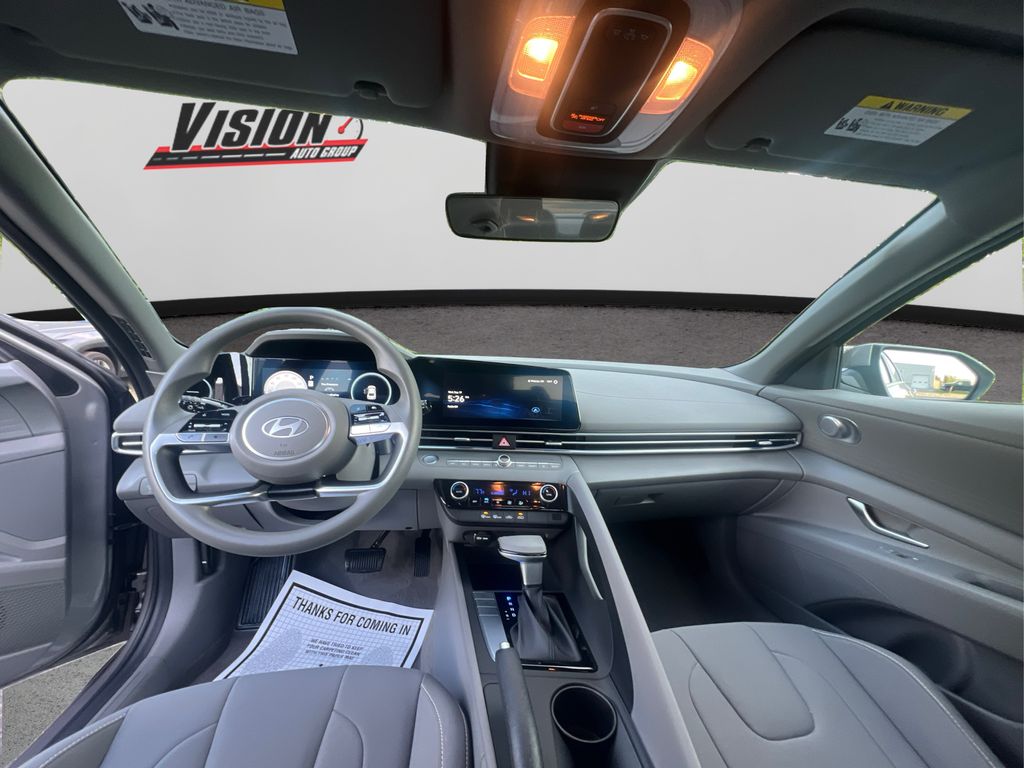 2024 Hyundai Elantra SEL photo 20