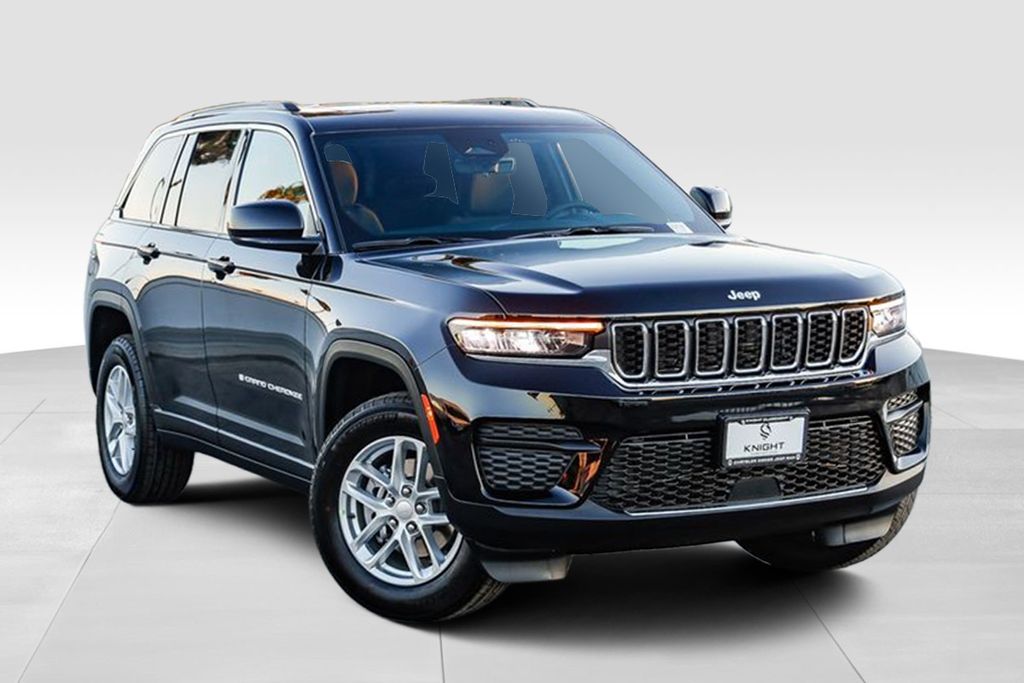 2025 Jeep Grand Cherokee Laredo X photo 2