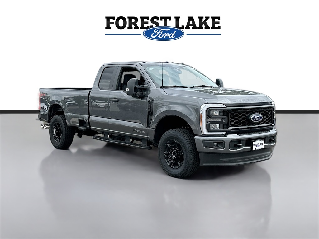 2025 Ford F-350 Super Duty XL's photo