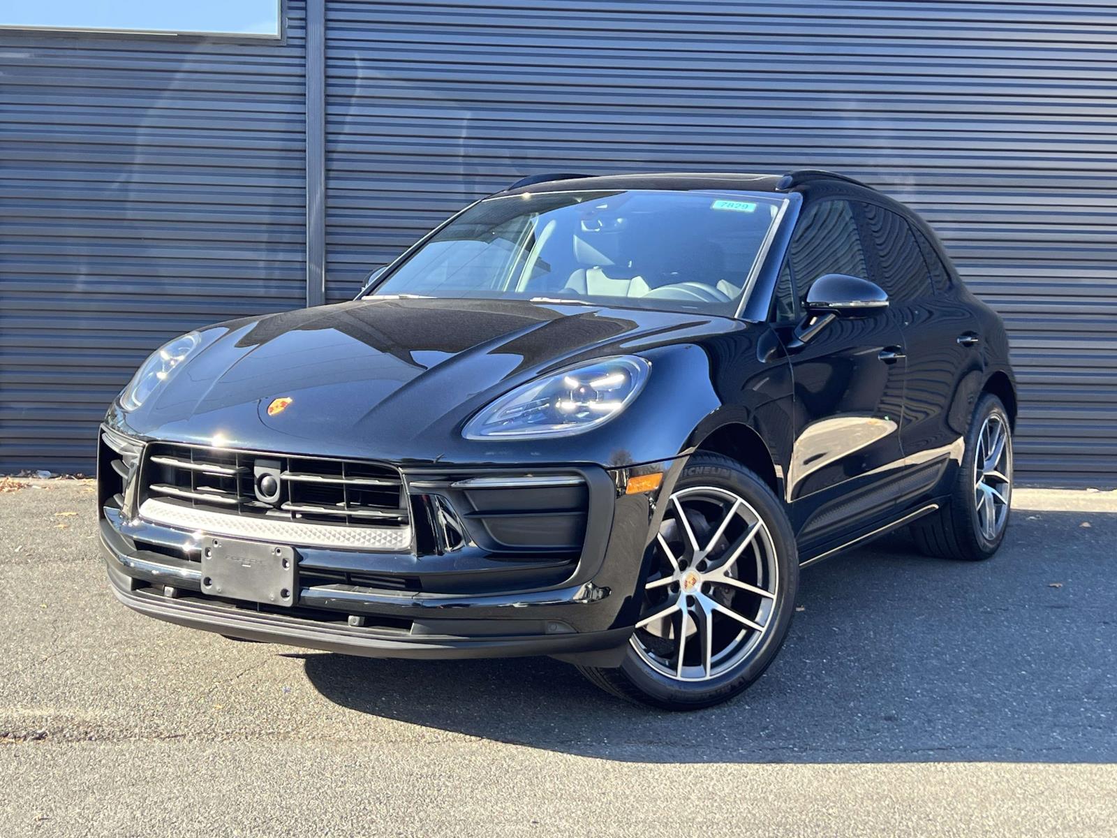 2023 Porsche Macan T's photo