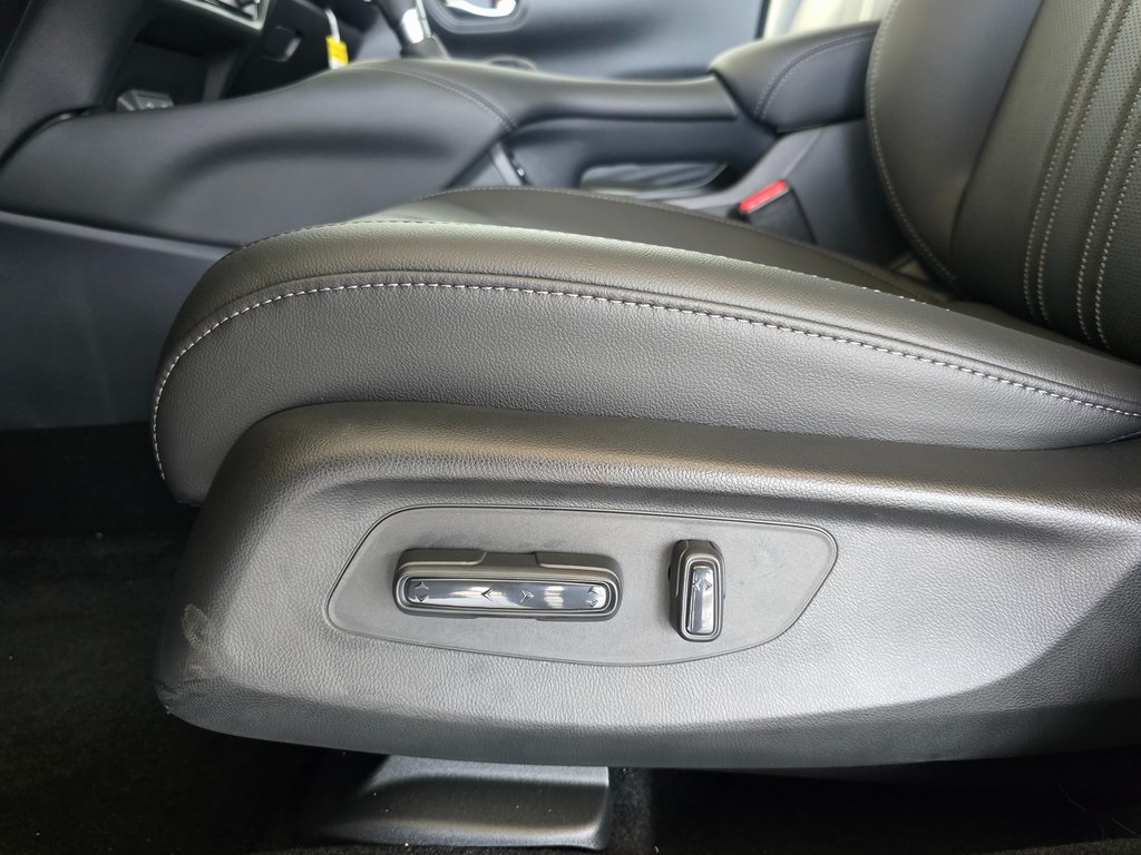 2026 Honda HR-V EX-L photo 10