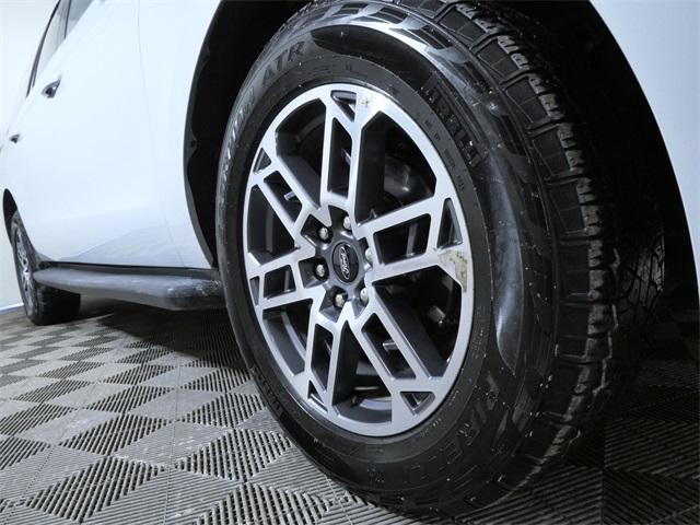 Used 2025 Ford Expedition Active with VIN 1FMJK1J83SEA18552 for sale in Apple Valley, Minnesota