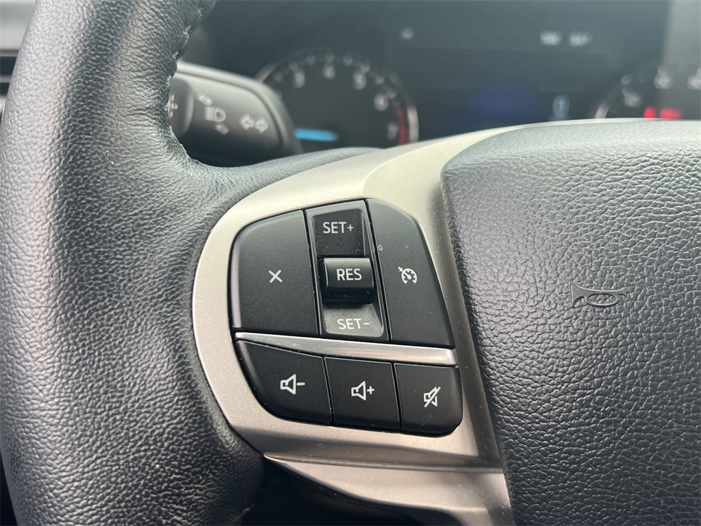 2022 Ford Explorer XLT photo 13