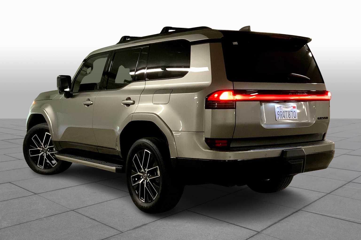 2024 Lexus GX 550 Premium photo 11