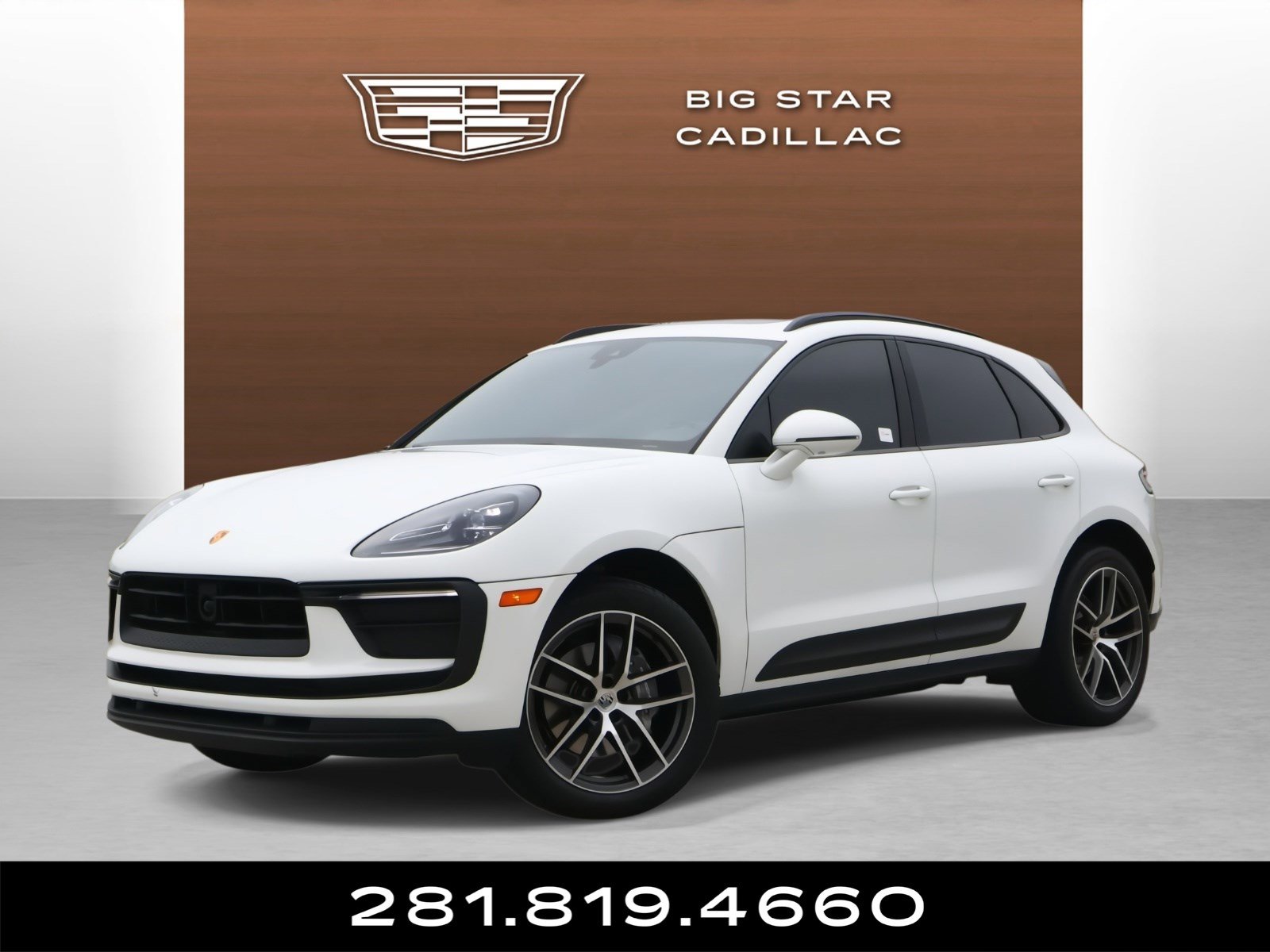 2024 Porsche Macan T's photo