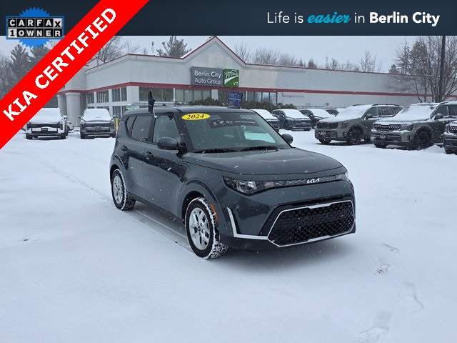 2024 Kia Soul LX's photo