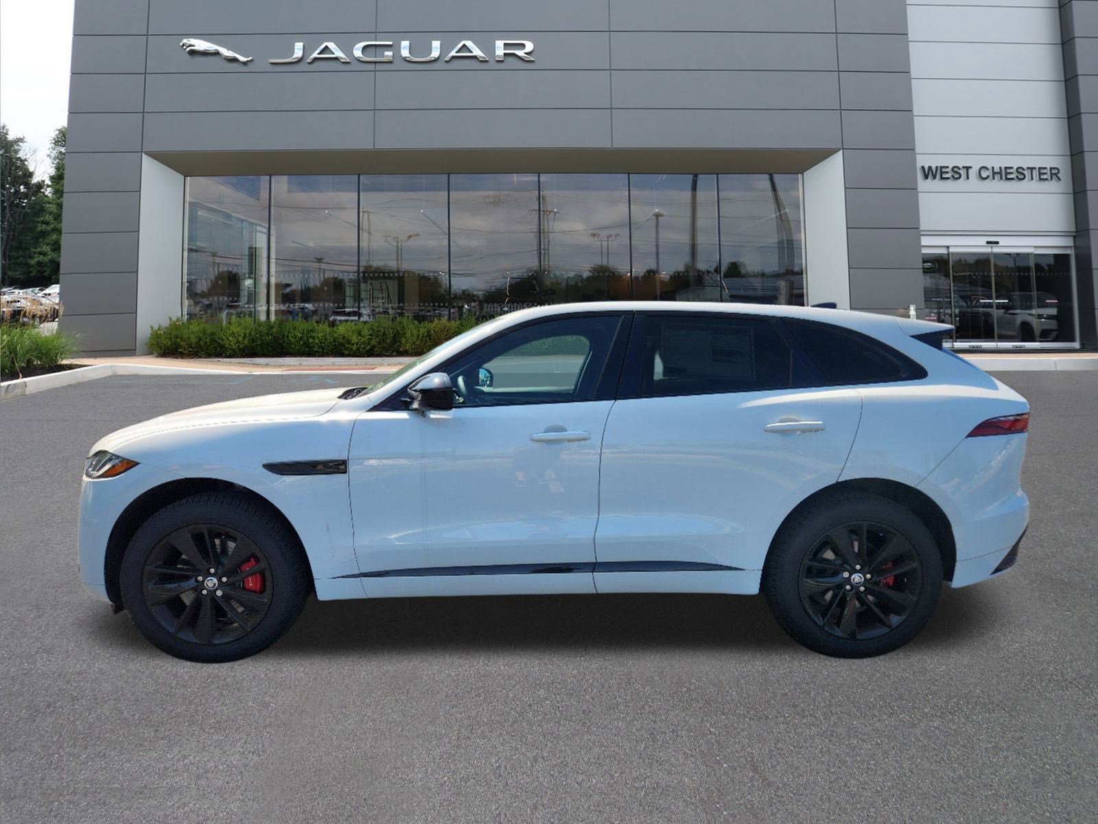 2024 Jaguar F-PACE P400 R-Dynamic S photo 3