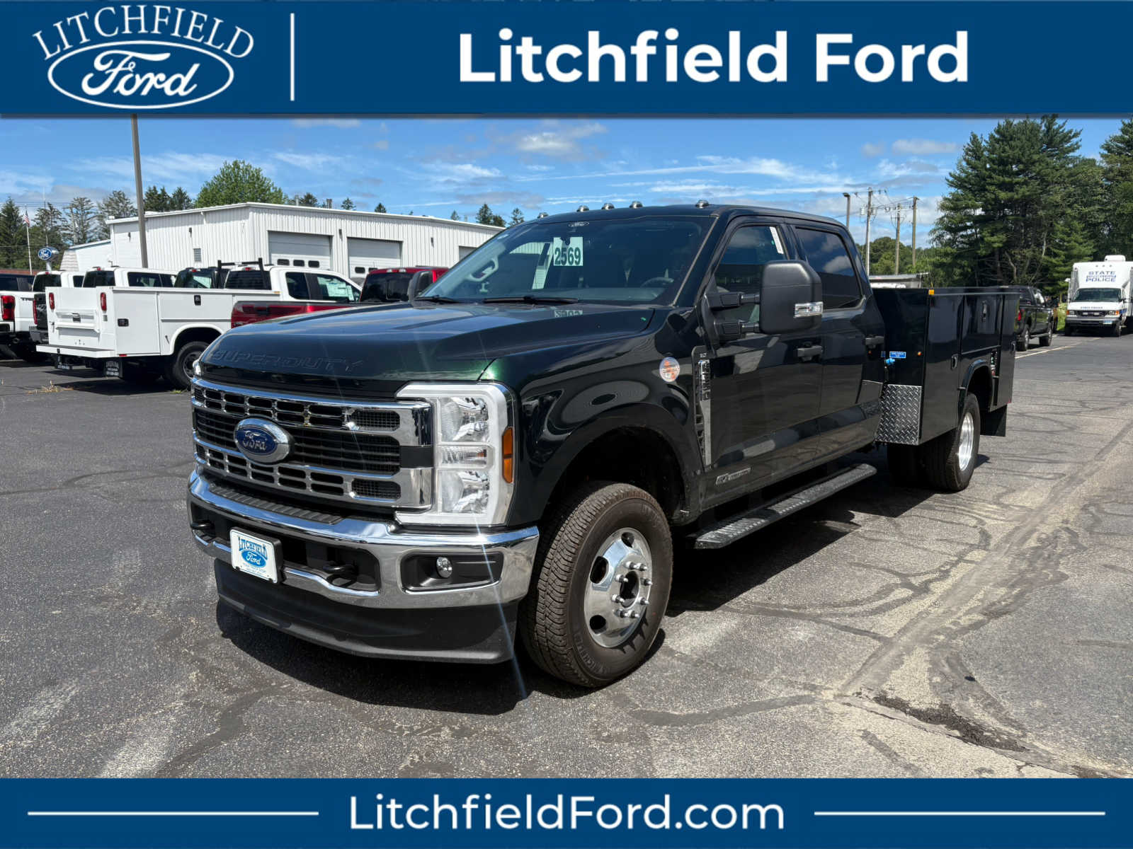 2025 Ford F-350 Super Duty Chassis Cab XLT's photo