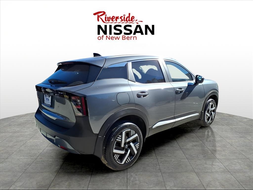 2026 Nissan Kicks SV photo 2