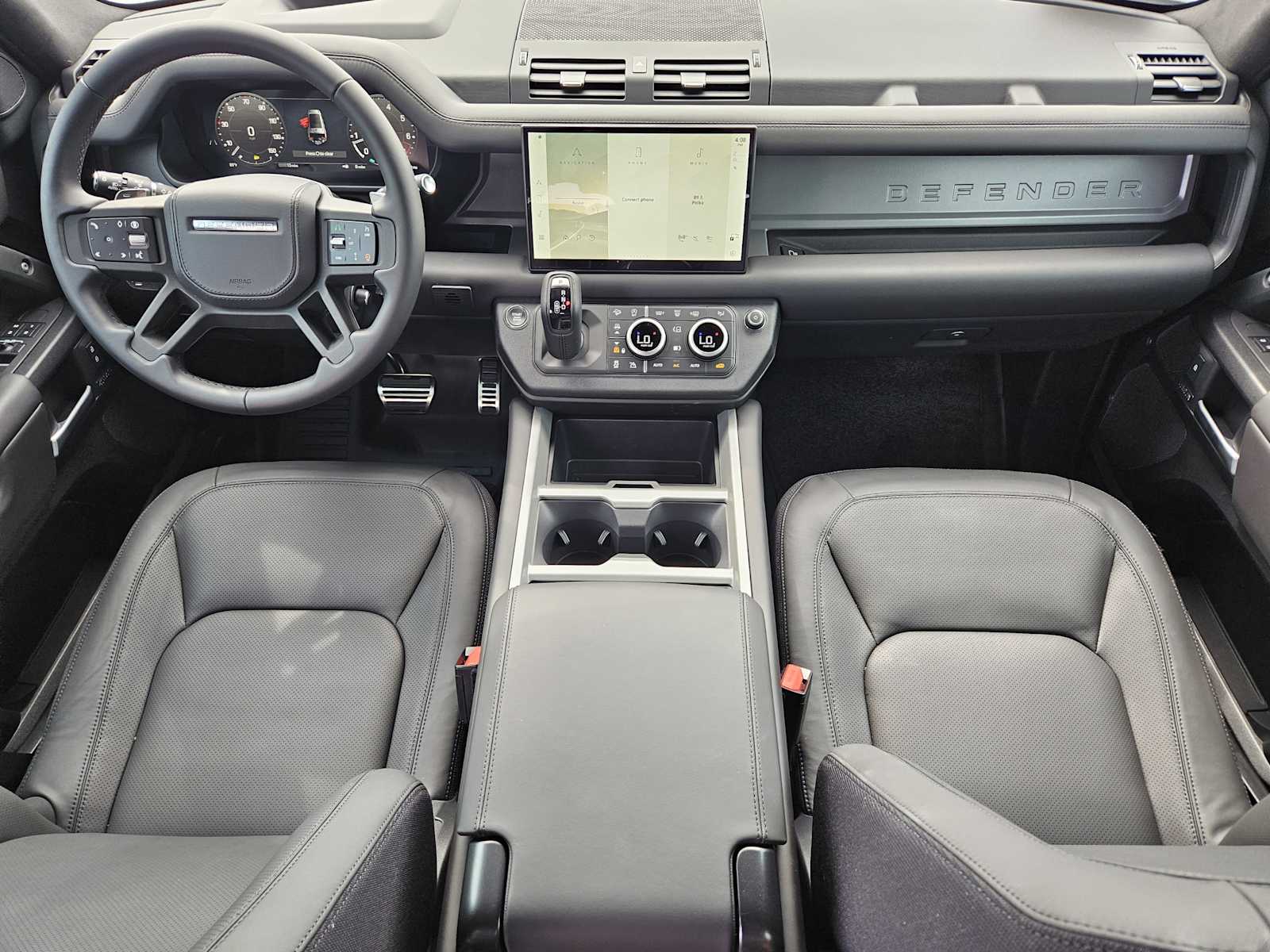 2025 Land Rover Defender 130 V8 photo 25
