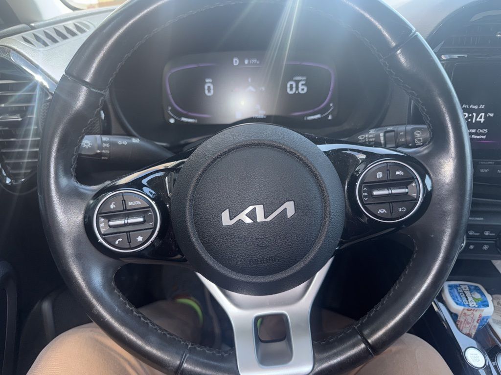 2023 Kia Soul EX photo 3