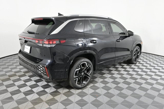 2026 Volkswagen Tiguan SEL R-Line photo 2