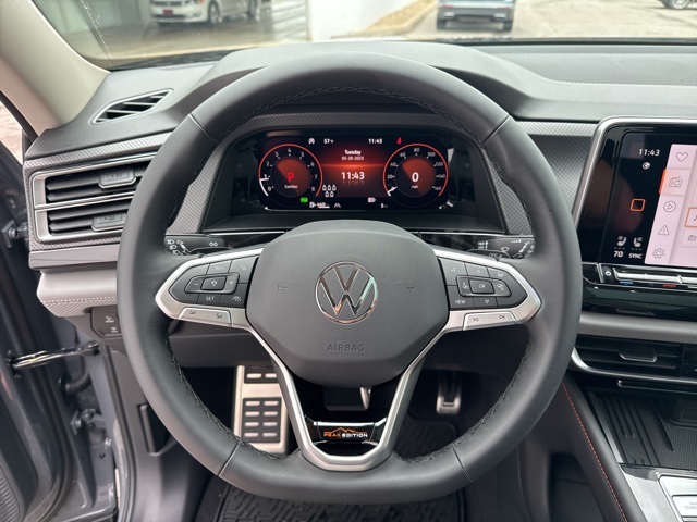 2025 Volkswagen Atlas Peak Edition SE photo 26