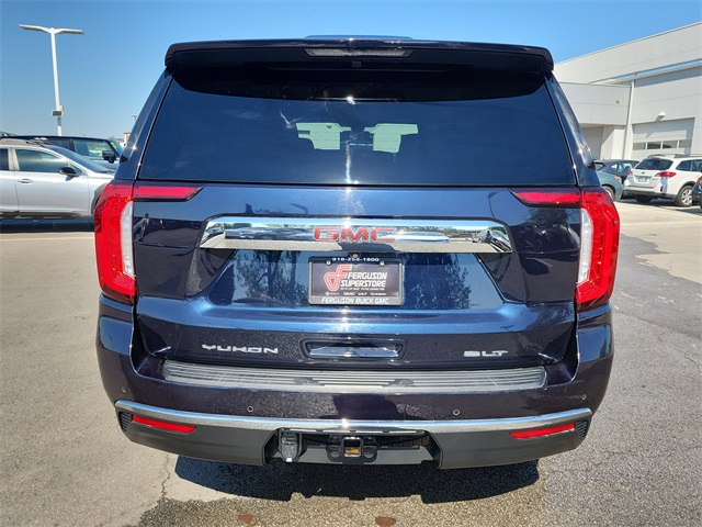 2021 Gmc Yukon SLT photo 3