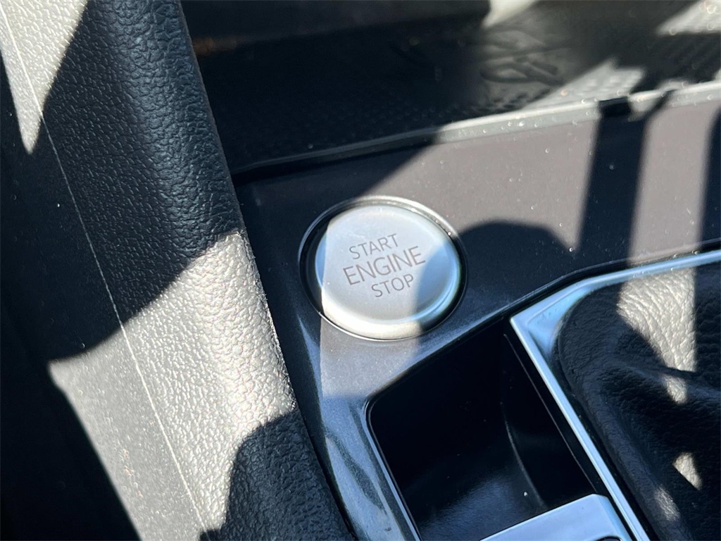 2022 Volkswagen Tiguan SE R-Line Black photo 22