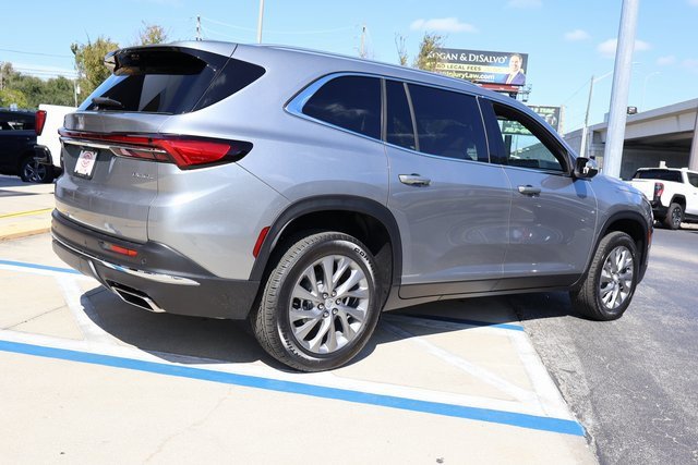 2026 Buick Enclave Preferred photo 3