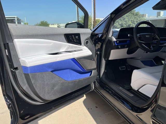 2025 Cadillac Optiq Luxury Sport photo 25
