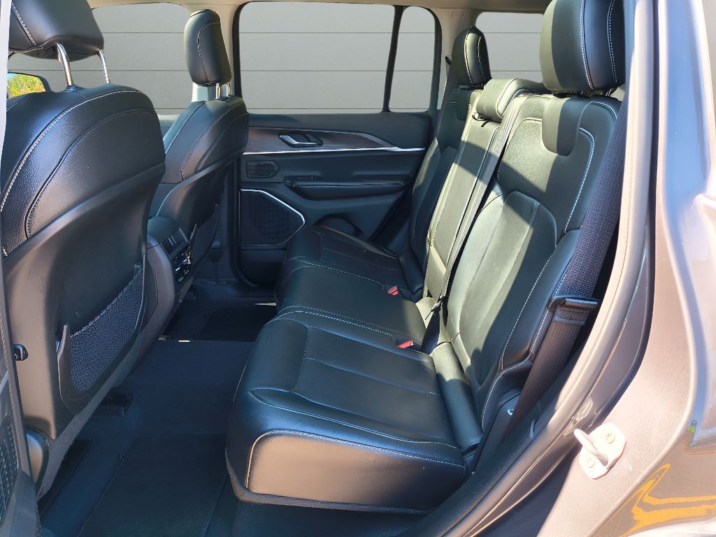 2022 Jeep Grand Cherokee Limited photo 30