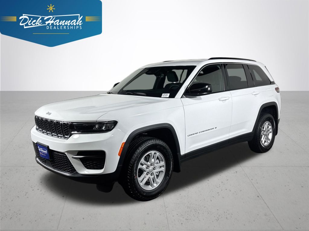 2025 Jeep Grand Cherokee Laredo's photo