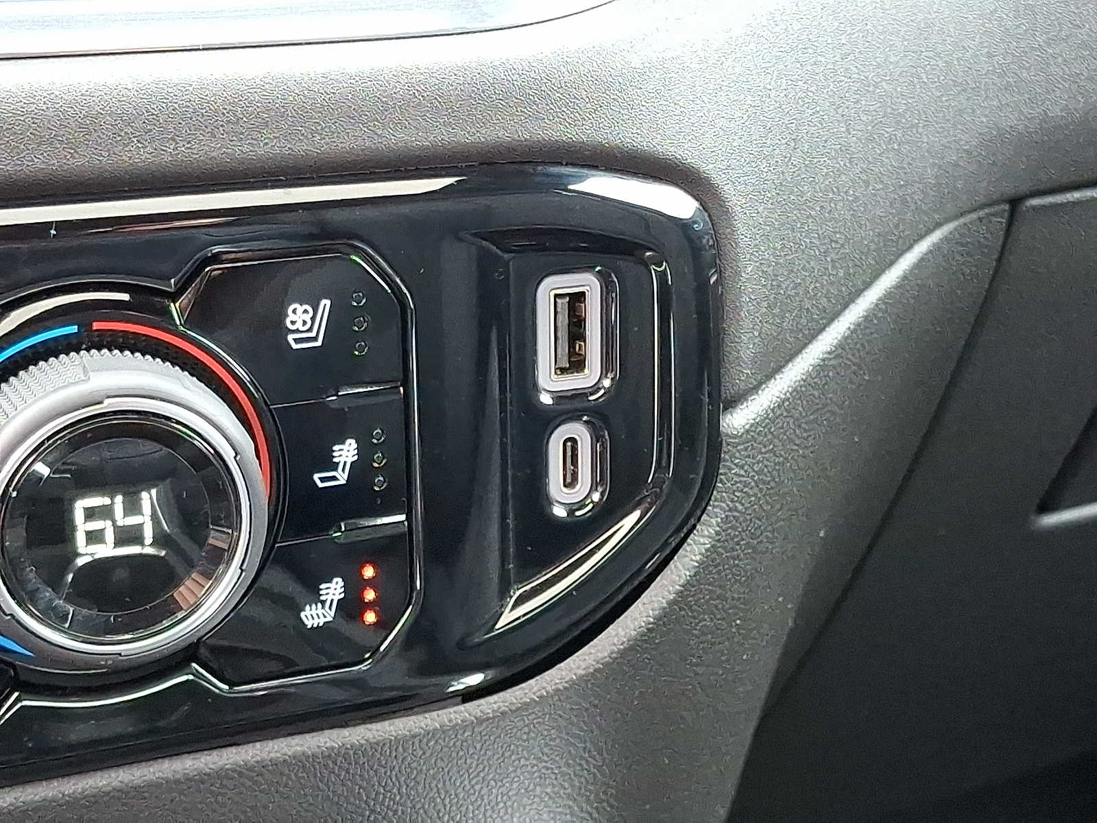 2023 Chevrolet Silverado 1500 High Country photo 25