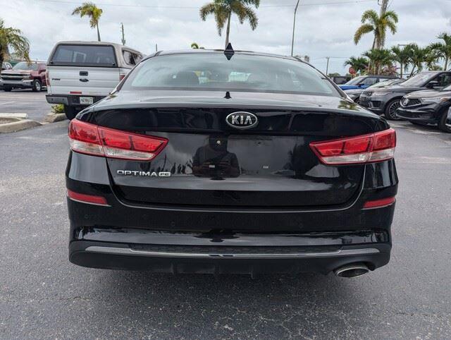 2020 Kia Optima LX photo 4