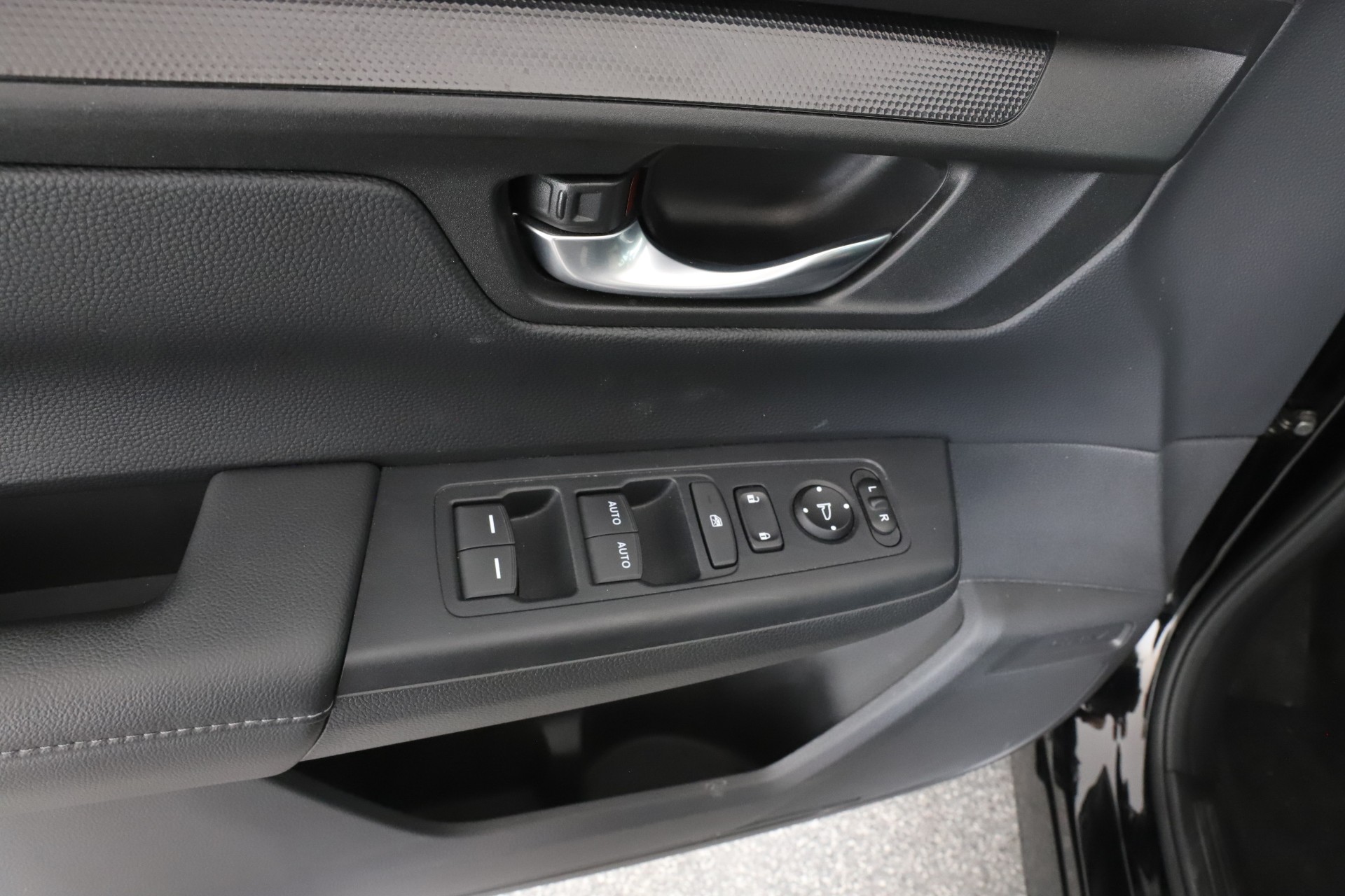 2023 Honda CR-V EX photo 16