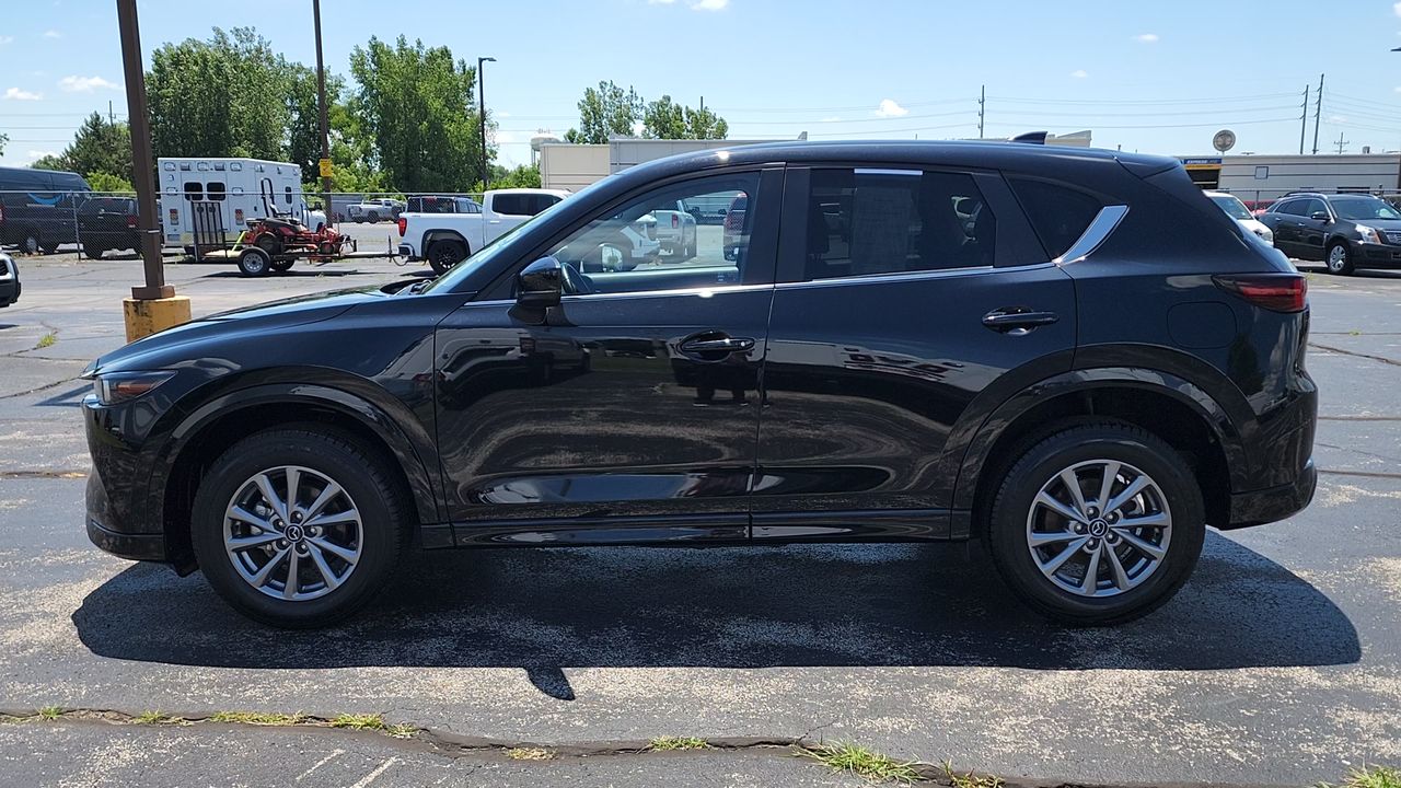 2024 Mazda CX-5 2.5 Select photo 3