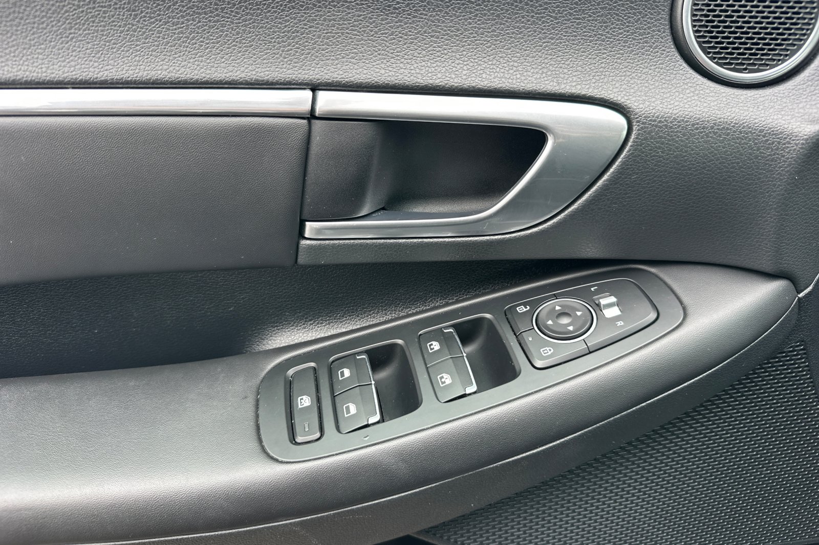 2022 Hyundai Sonata SEL photo 10