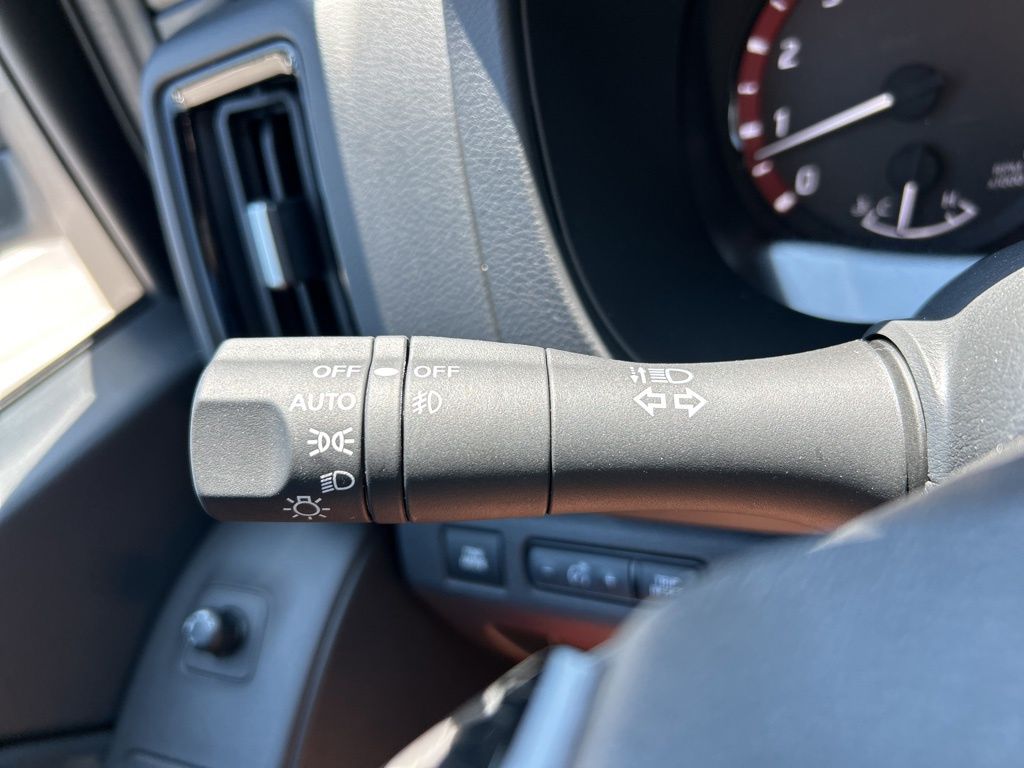 2025 Nissan Frontier PRO-4X photo 23