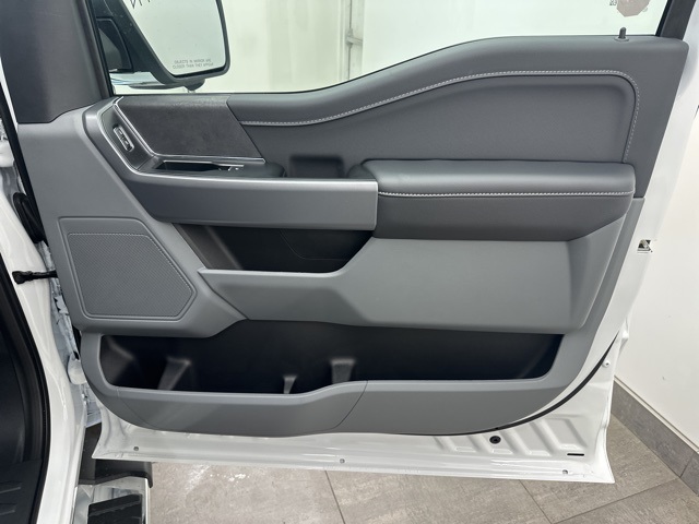 2025 Ford F-150 XLT photo 27