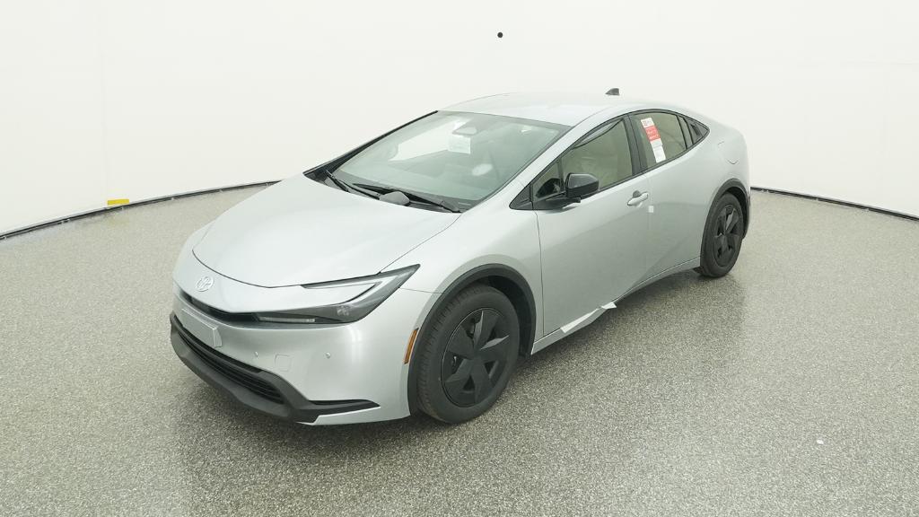 2026 Toyota Prius LE's photo