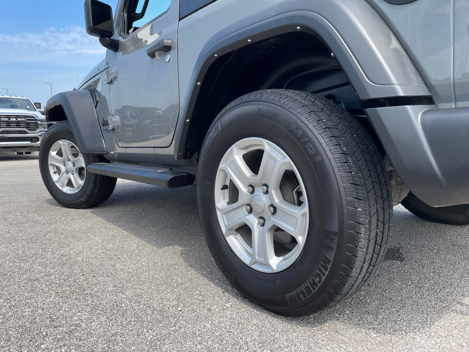 2021 Jeep Wrangler Sport S photo 6