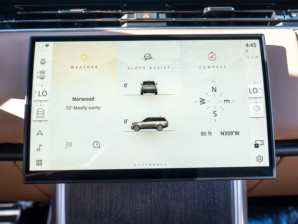 2025 Land Rover Range Rover SE photo 22
