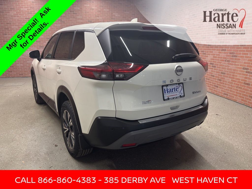 2023 Nissan Rogue SV photo 3