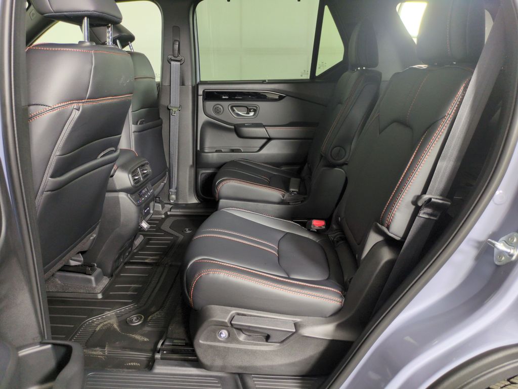 2025 Honda Pilot TrailSport photo 24
