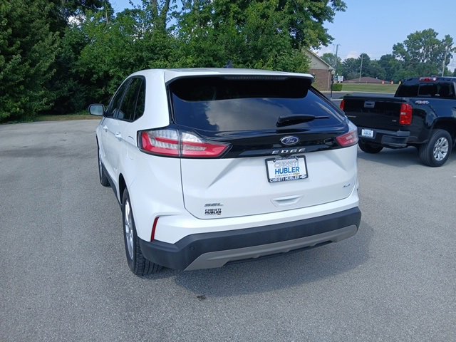 2024 Ford Edge SEL photo 3