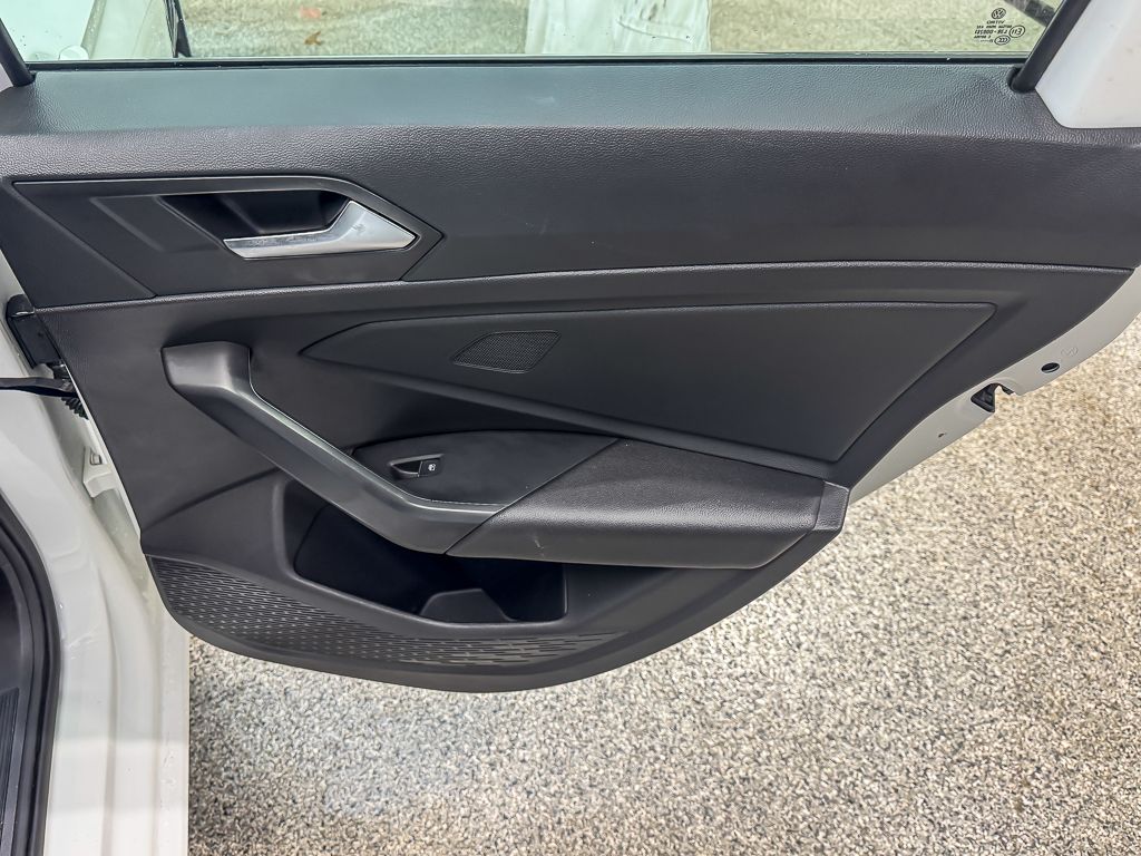 2021 VOLKSWAGEN JETTA - Image 26
