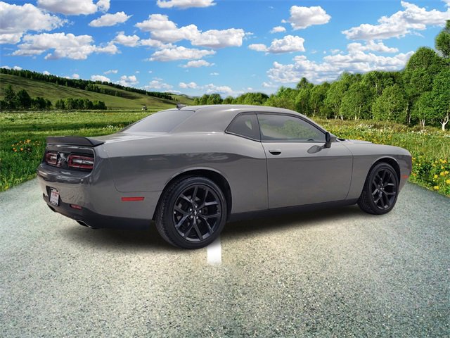2019 Dodge Challenger SXT photo 4