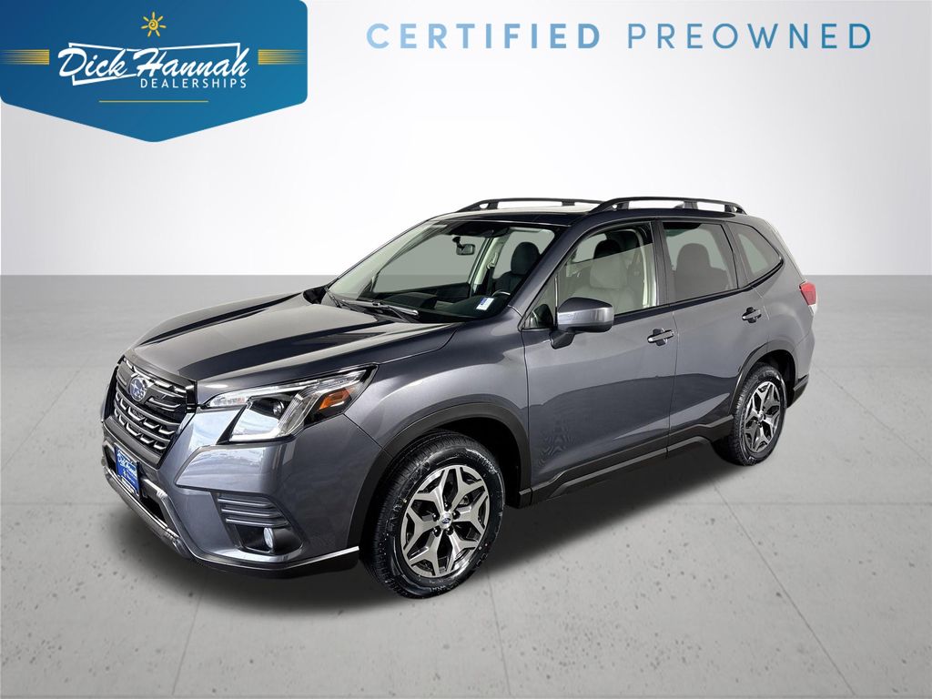 2023 Subaru Forester Premium's photo