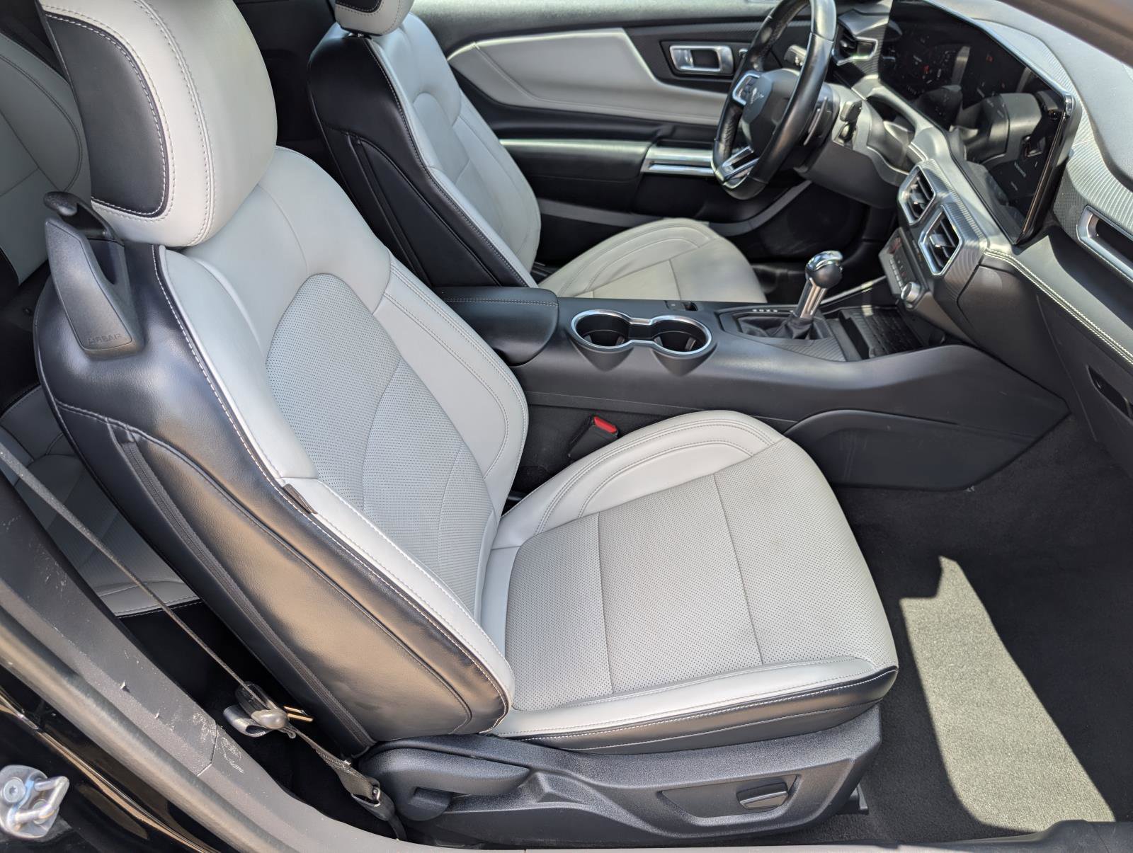 2024 Ford Mustang GT Premium Convertible photo 34
