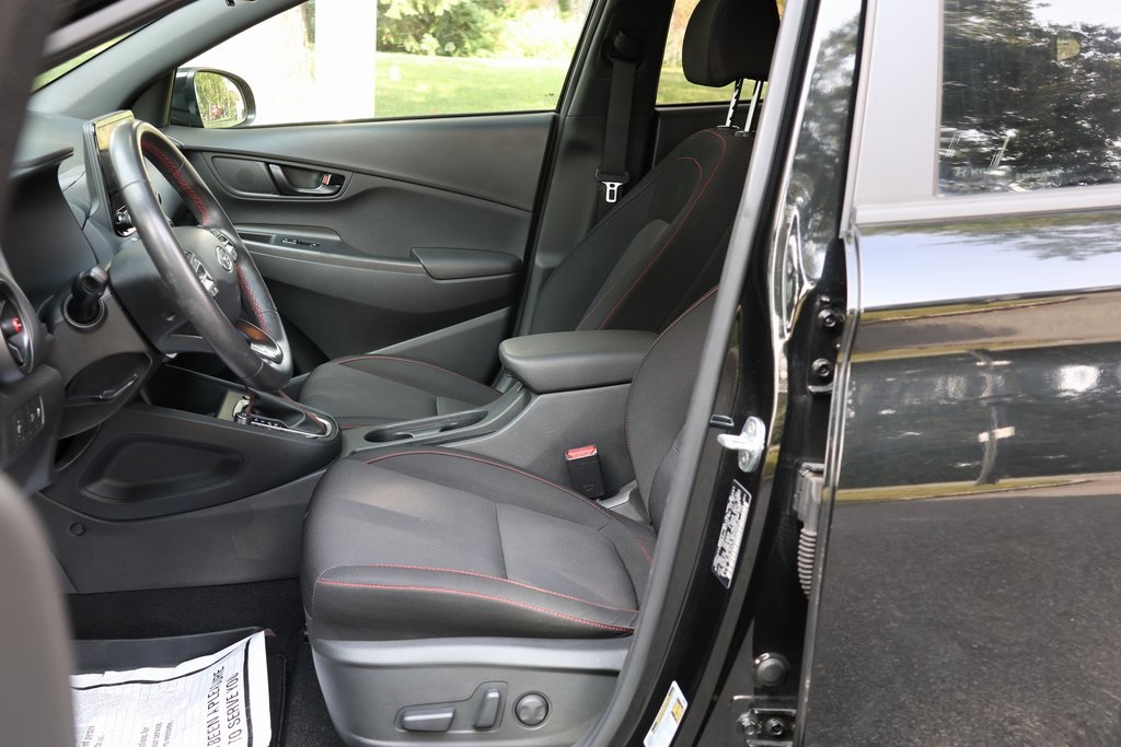 2022 Hyundai Kona SEL N Line photo 18