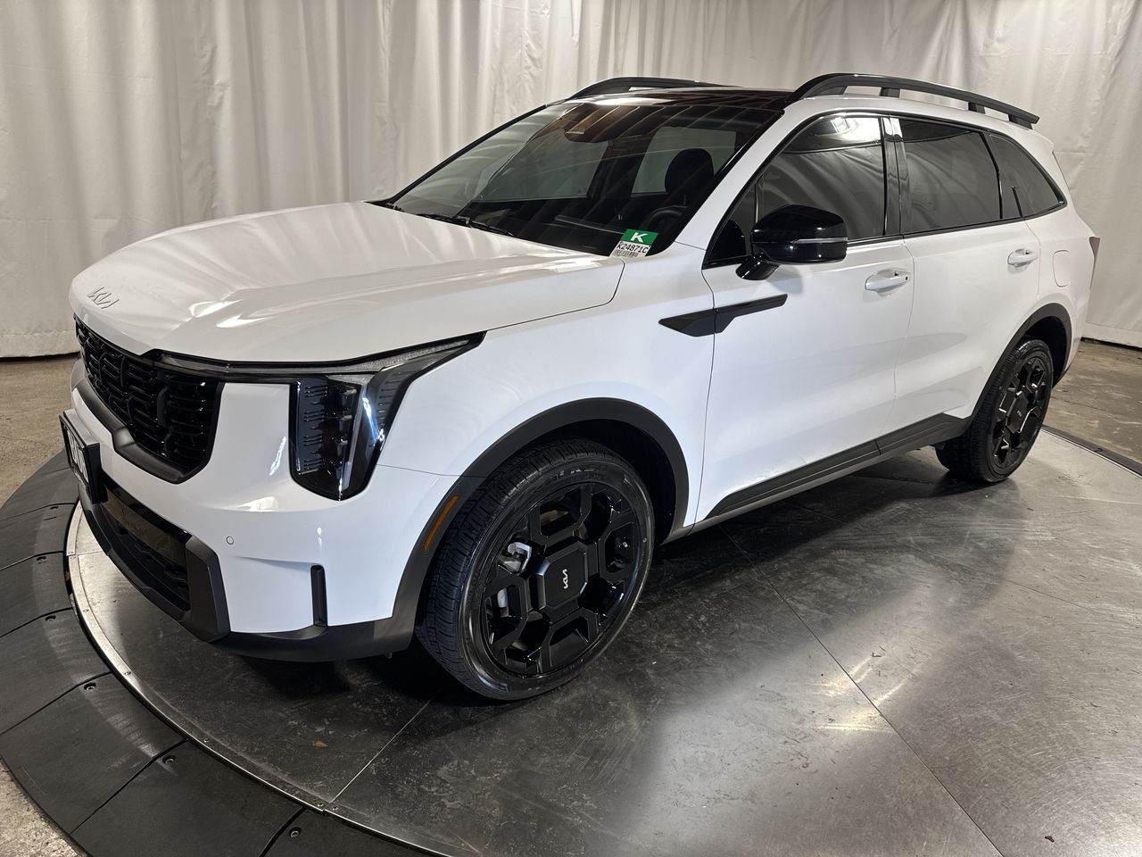 2024 Kia Sorento X-Line EX's photo