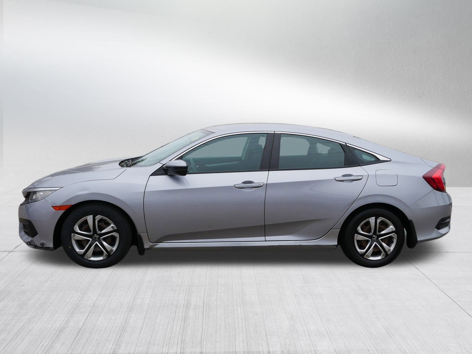 2016 Honda Civic LX photo 4