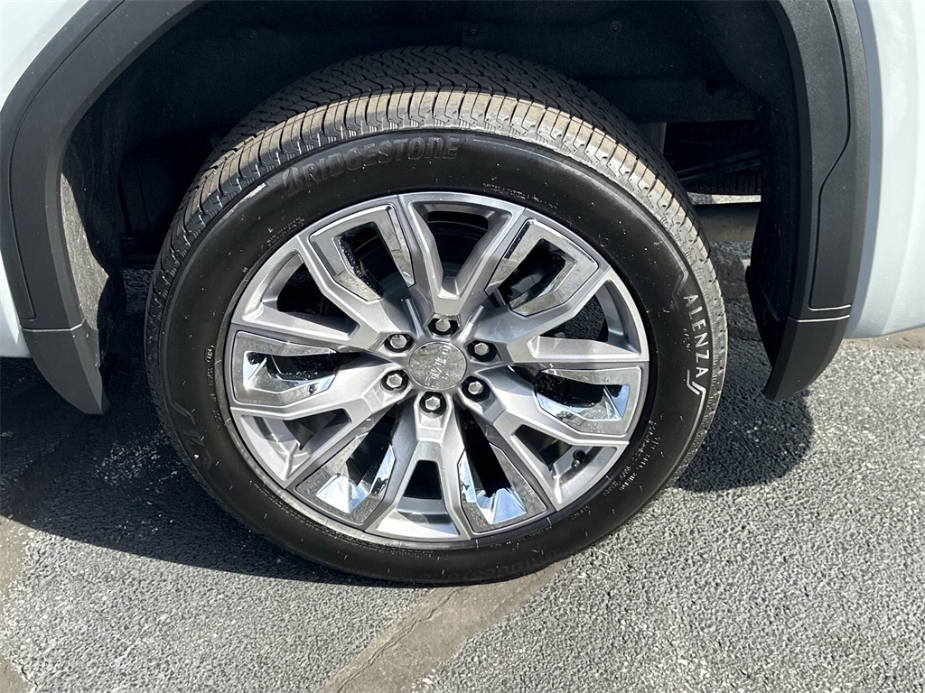 2025 GMC SIERRA - Image 25