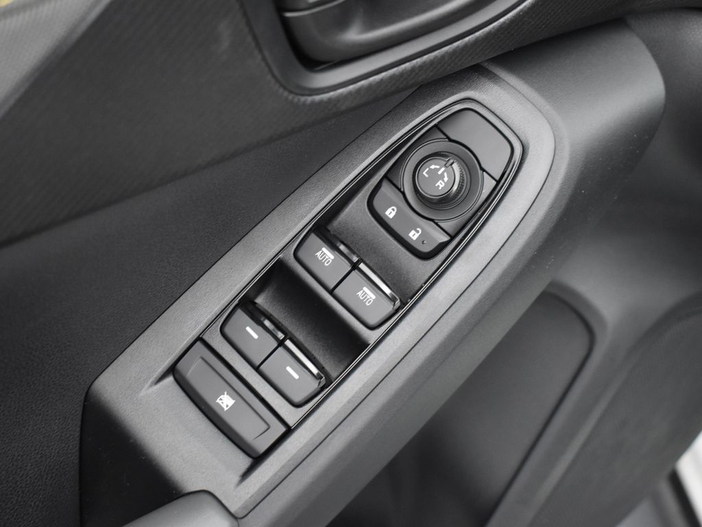 2025 Subaru Crosstrek Sport photo 7